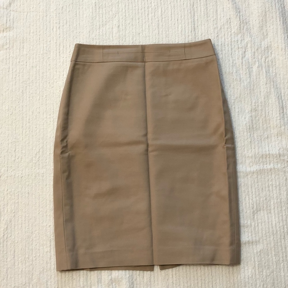Ann Taylor | Beige Pencil Skirt